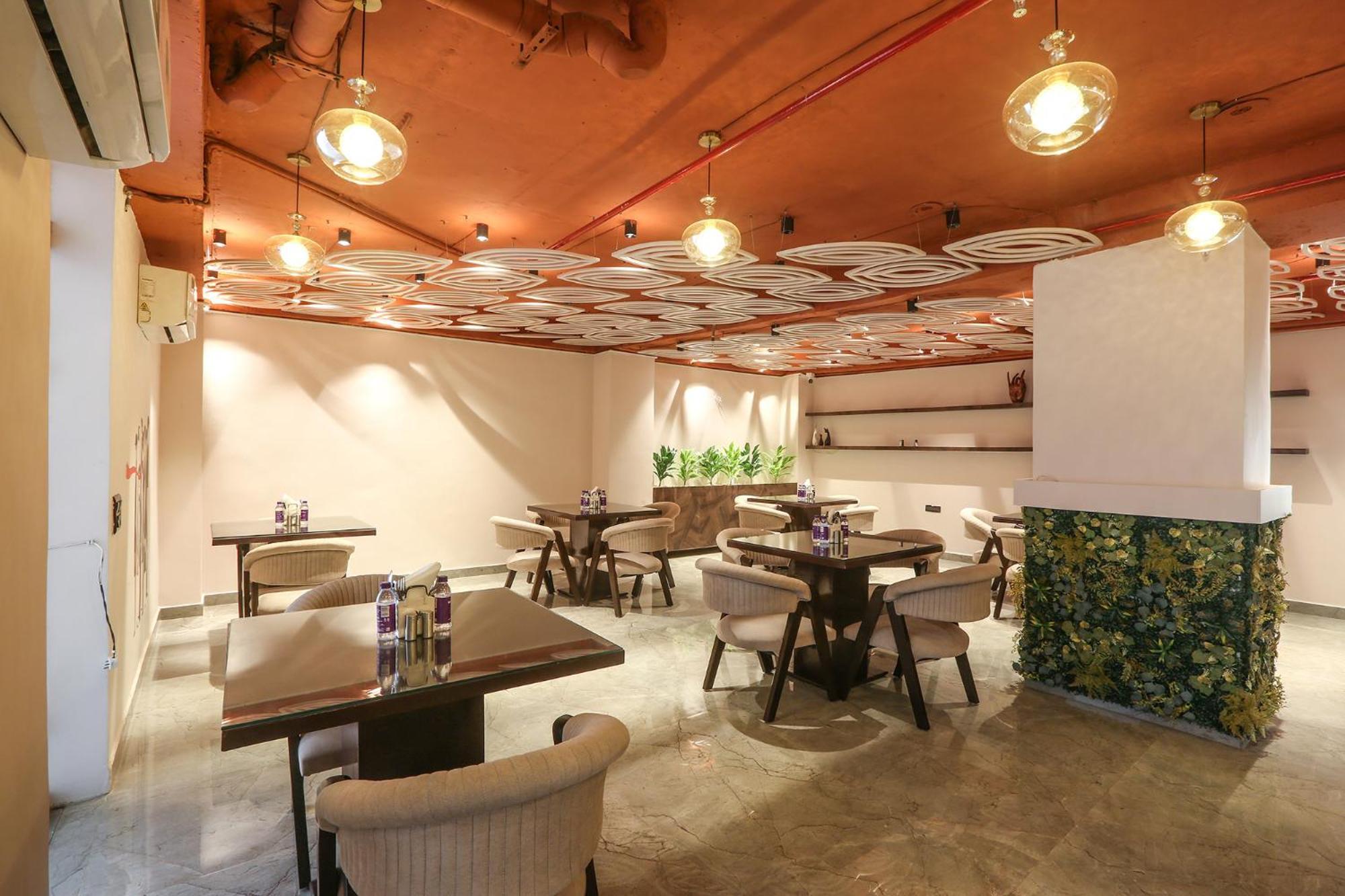 Hotel Green Lotus Luxe Gurgaon Exterior photo
